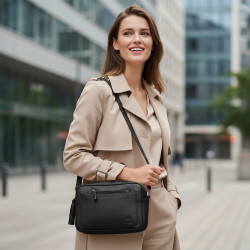 Černá dámská kožená crossbody kabelka Zerina